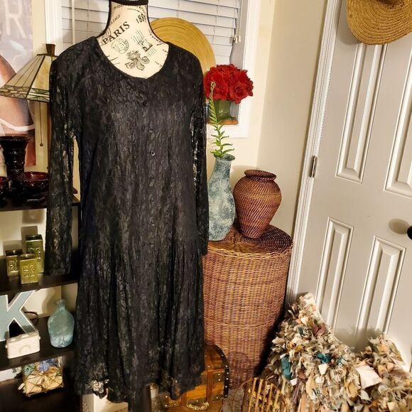 Vintage PASSPORTS  Pier One Black Dropped Waist Plated Dress - Picture 15 of 15